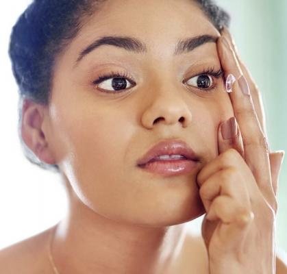 pose lentilles de contact pose lentilles de contact
